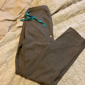 Figs graphite yola skinny pants xs